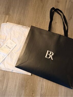 BANANA REPUBLIC Black Shopping Gift Bag 18.75x15x5.90” + Original Tissue+Receipt
